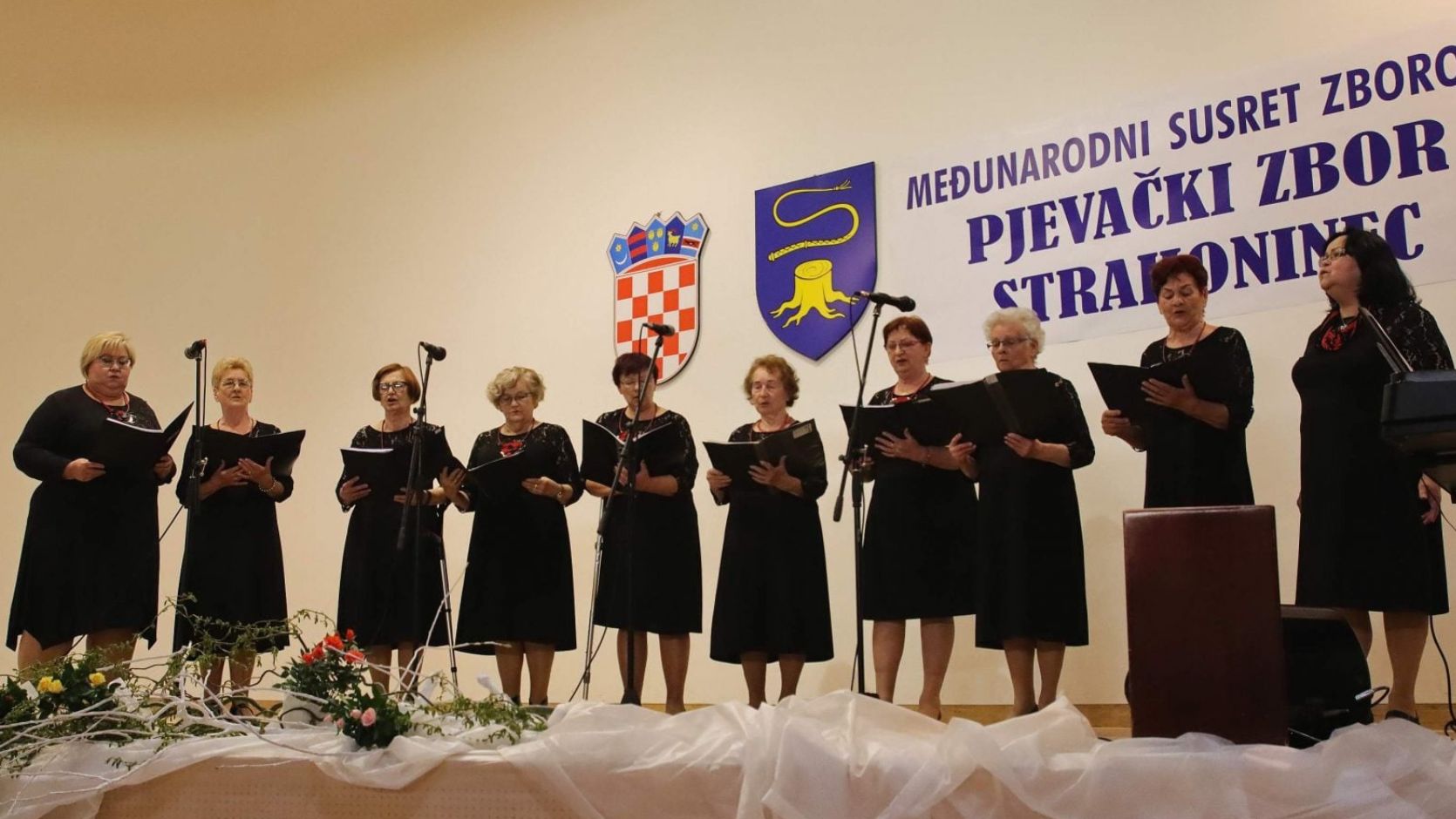 Međunarodni susret zborova u Strahonincu