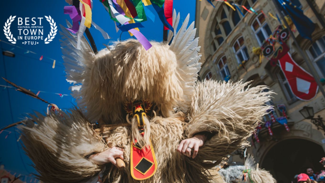 Cekari i cekarice na 66. Kurentovanju u Ptuju